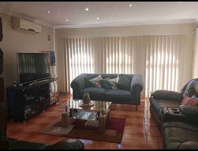 4 BEDROOM HOUSE FOR SALE IN NORTHDALE